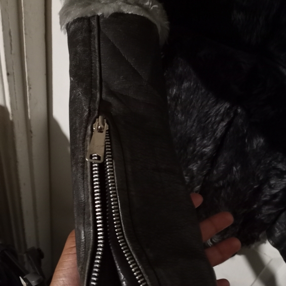 Coat - Picture 3 of 3